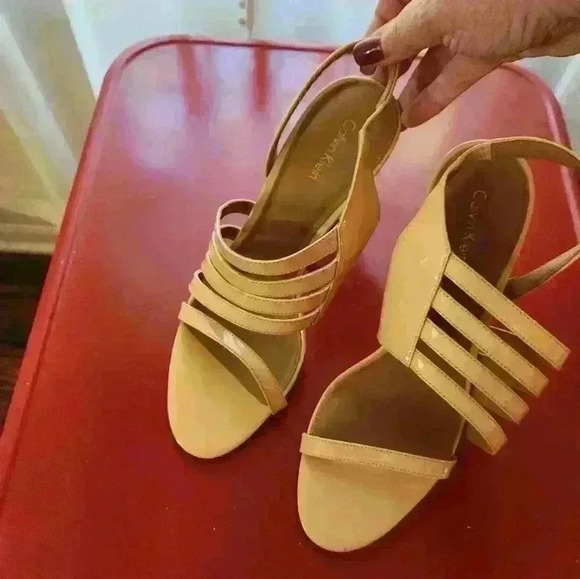 Calvin Klein Heels, size 10 - Picture 2 of 7